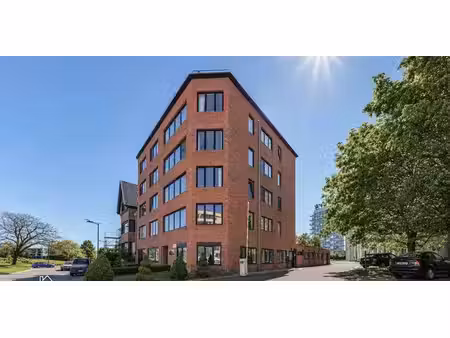 bien commercial à vendre à kortrijk pour € 99.000