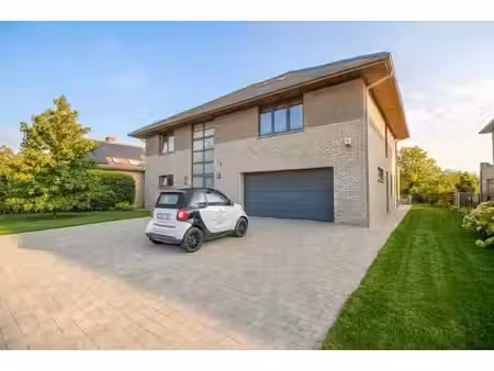 villa contemporaine de prestige 490 m²
