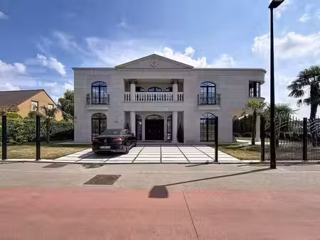 magnifique villa d'exception de 4 chambres + 1 bureau