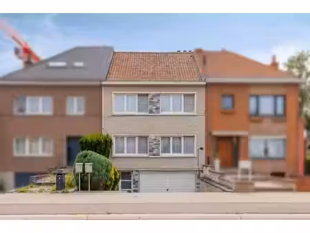 immeuble de rapport avec jardin et 2 appartements loués à w