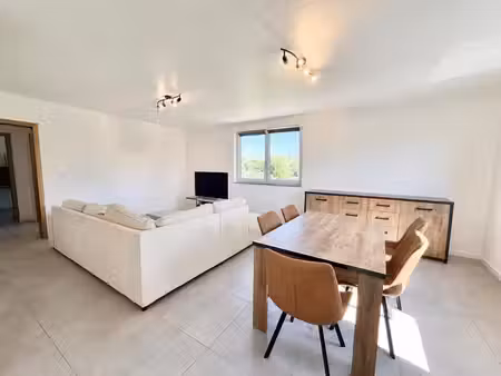 magnifique appartement dans un immeuble quasi neuf !