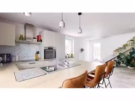 3 façades entité très calme