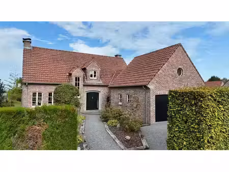 élégante villa excellent confort et environnement verdoyant