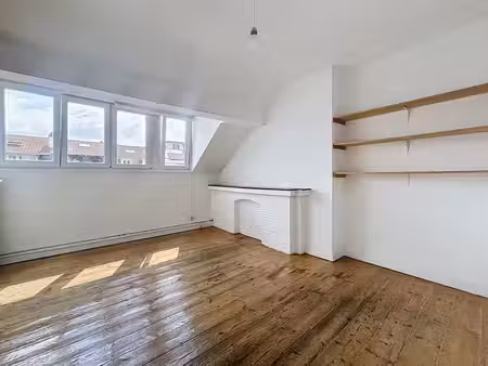 appartement 1 chambre à rénover - place loix