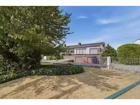 maison mitoyenne spacieuse à emplacement rural