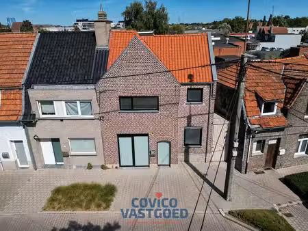 maison de caractère entièrement rénovée  avec 3 chambres