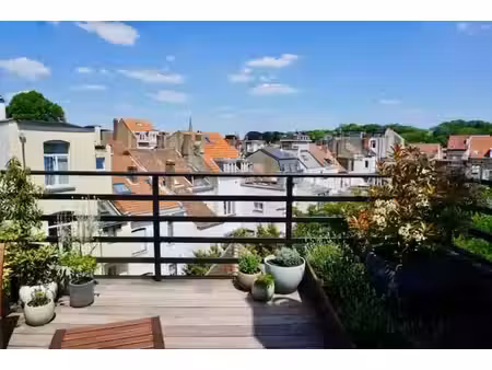 superbe duplex lumineux avec terrasse laeken