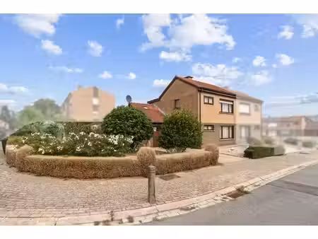 maison semi-ouverte avec jardin à grammont