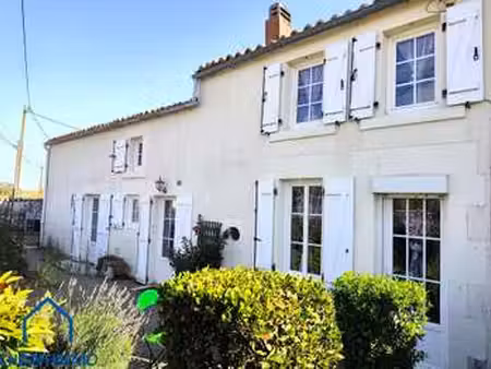 vente maison à pouzauges (85700) : à vendre / 99m² pouzauges