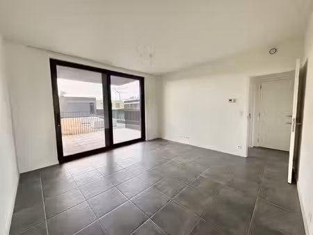 twee-slaapkamer appartement met parkeerplaats