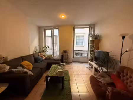 location appartement 4 pièces 79 m² à lyon 1 (69001)