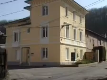 location bureau 422 m² à fleurieu-sur-saône (69250)
