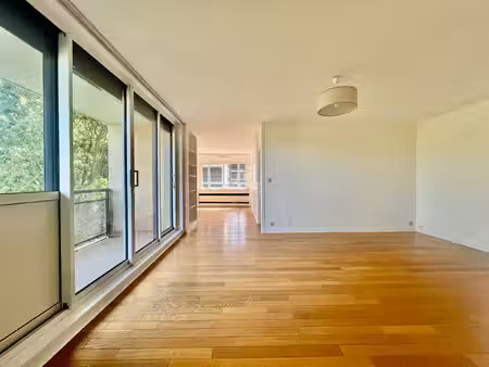 'versailles montreuil' très bel appartement 3/4 pièces de 93 m² avec balcon et vue dégagée