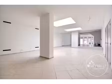 rez commercial de 220 m² en plein centre-ville