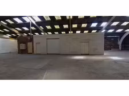 garage à louer à staden pour € 2.000