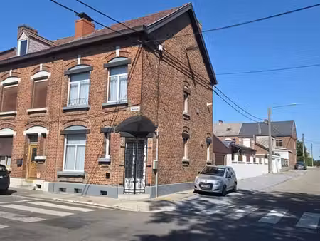belle maison 3 façades entièrement rénovée