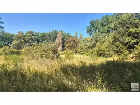 superbe terrain au calme plat dans un hâvre de paix proche sarlat