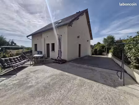 maison 6 pièces 145 m²