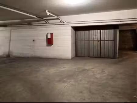 location double garage avec prise electrique