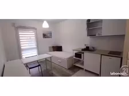 studio 1 pièce 17 m²