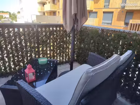 studio 1 pièce 27 m²