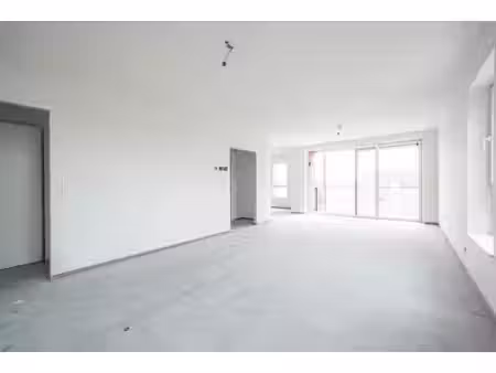 appartement 2 chambres avec terrasse  cave et parking
