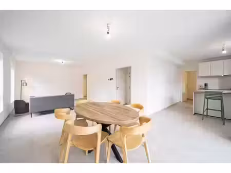 appartement au rdc 2 chambres avec terrasse  cave et parking