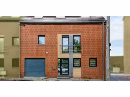 immeuble d'appartements à vendre à gilly pour € 339.900 avec 7 chambres à coucher