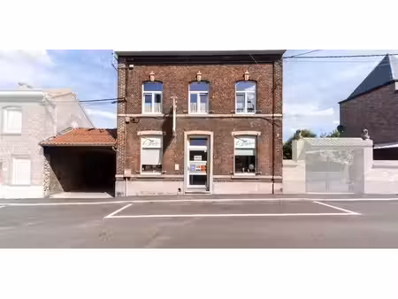 bâtiment commercial à vendre à châtelet pour € 339.000