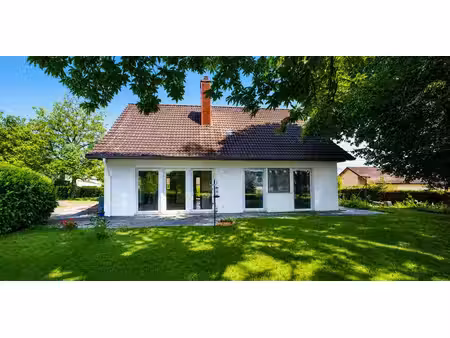 villa à vendre à ruette pour € 339.000 avec 6 chambres à coucher