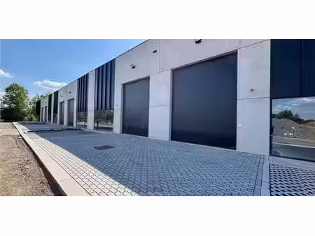 bâtiment d’entreprise à vendre à enghien pour € 334.550