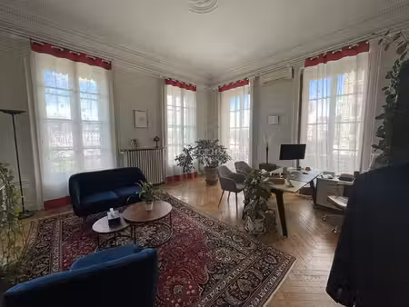 bureau avec salle de soin - cours gambetta-lyon7