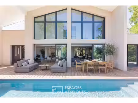 maison contemporaine d'exception sur les coteaux