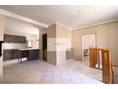 duplex 6 pièces 121 m² avec balcon  cave et grenier