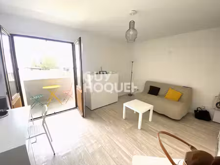 rangueil - appartement t1 meublé terrasse + 1 place de parking + cave