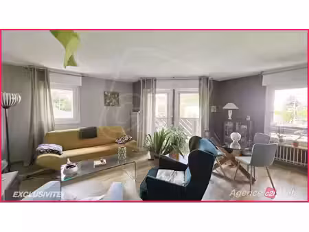 appartement lumineux de 92 m2 avec terrasse et garage fermé