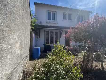 bergerac - maison familiale d'environ 130m² avec jardin et fort potentiel.