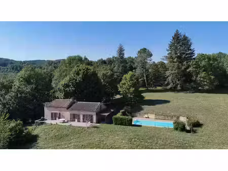 belle longère en pierre avec piscine