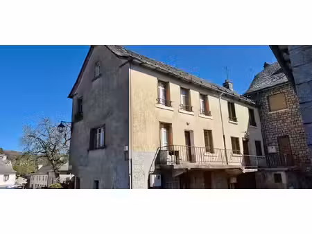 maisons de village  garage  florentin la capelle
