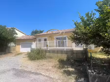maison de plain pied centre ville ruoms