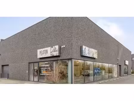 bâtiment d’entreprise à louer à kampenhout pour € 4.500