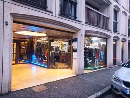 local commercial à vendre