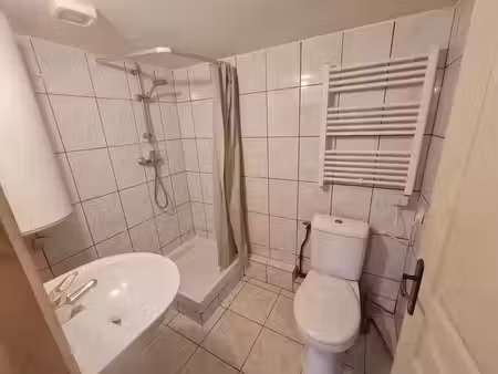 location appartement 1 pièce 22 m² à ris-orangis (91130)