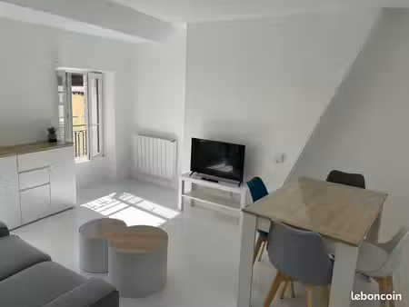 à louer – charmant t2 meublé de 37 m² entièrement rénové – hyper centre d’étampes