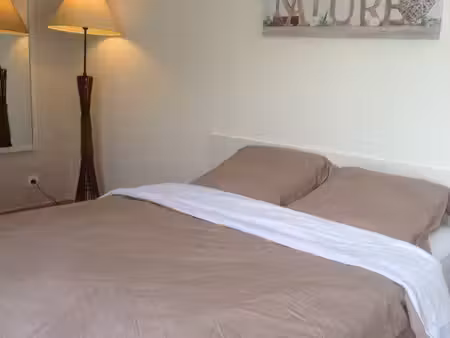 loue studio meublé et climatisé