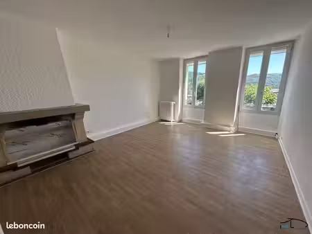 appartement 3 pièces 104 m²