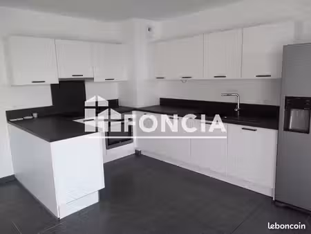appartement 3 pièces 66.85m² à louer 1720 - ferney voltaire 01210