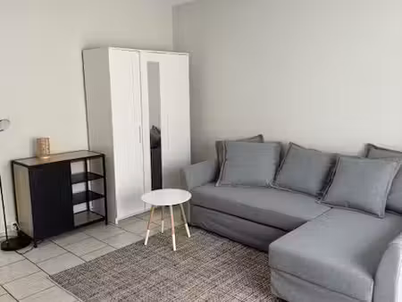 studio à louer meublé