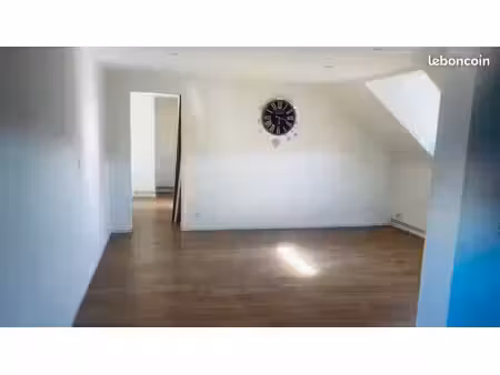 apparemment 2 chambres