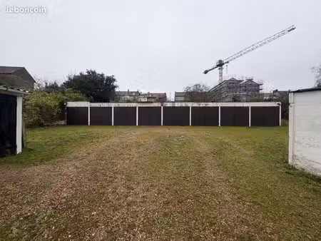 grand box extérieur à louer - mantes la jolie